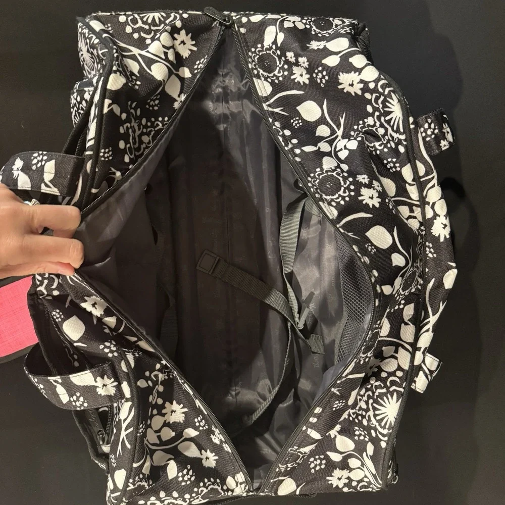 Thirty-one Rolling Duffle Weekender Carry On Suitcase Black Large Travel Floral